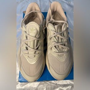 Adidas Ozweego in Clear Brown